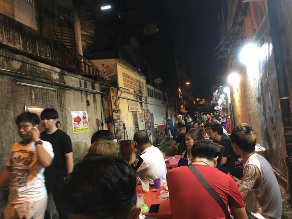 Esdi Homestay Malacca Екстериор снимка